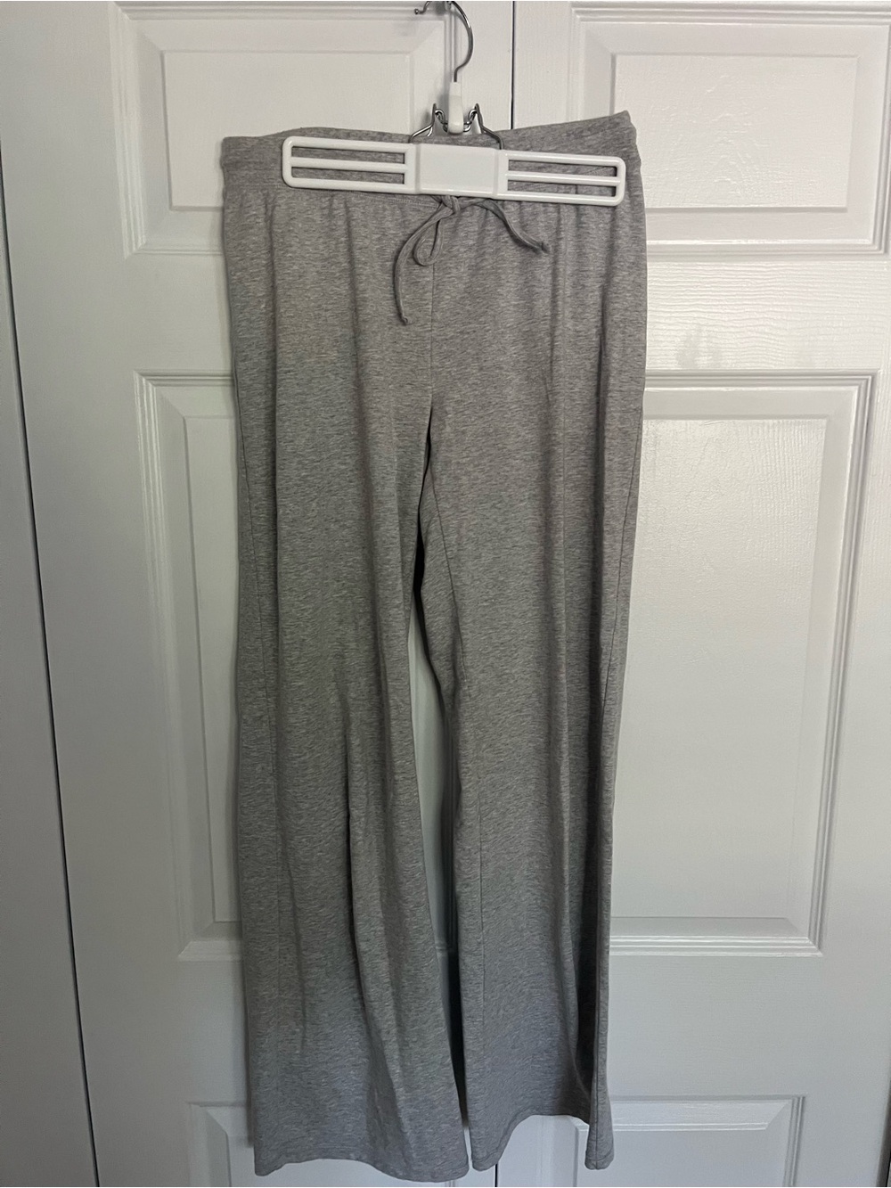 Aritzia Homestretch Smooth Kickback Pants